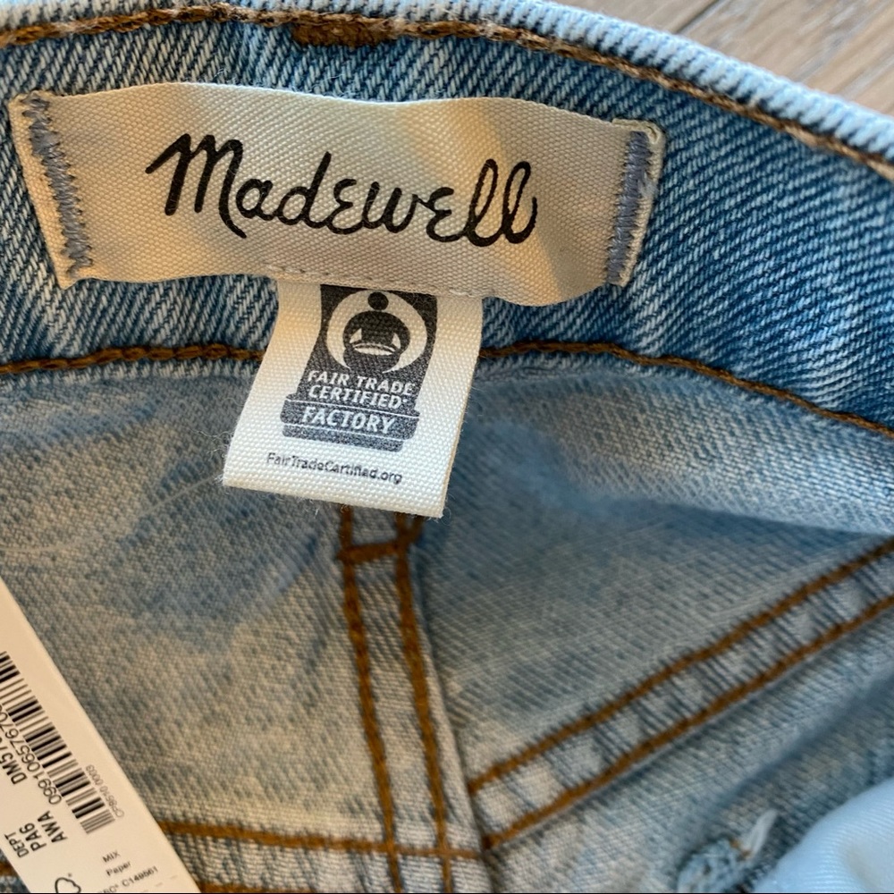 Madewell Perfect Jean Short - Picture 2 of 10